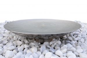 Große Edelstahl-Wasserschale als Gartenbrunnen 200 cm Durchmesser Schalenbrunnen Zen-Brunnen groß riesig